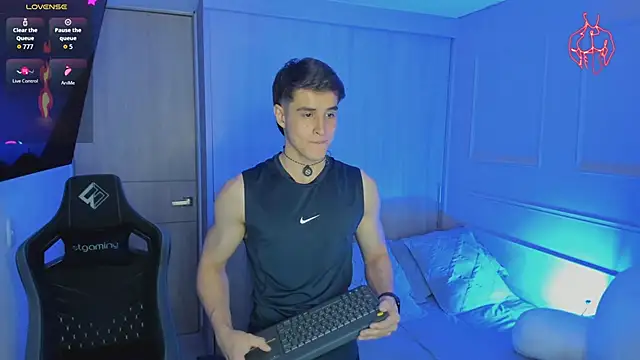 thomklein online show from March 25, 7:24 pm