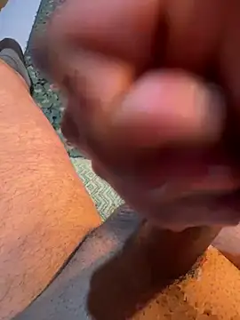 azginnn35 online show from April 8, 1:40 am