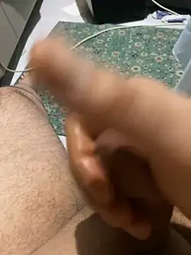 Snapshot of azginnn35 chatting on September 18, 10:57 pm azginnn35 online show from September 18, 10:57 pm