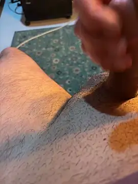 azginnn35 online show from April 14, 3:33 am