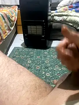 Snapshot of azginnn35 chatting on October 28, 11:36 pm azginnn35 online show from October 28, 11:36 pm