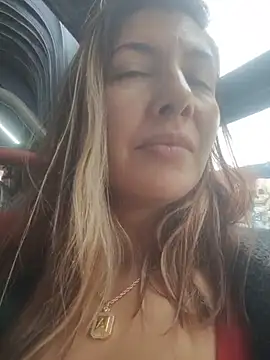 Snapshot of scarlett_moore chatting on June 26, 4:02 pm scarlett moore online show from June 26, 4:02 pm