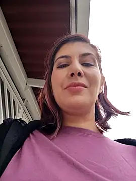 scarlett moore online show from November 15, 2:10 pm