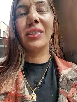 scarlett moore online show from March 7, 3:39 pm