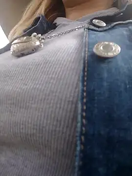 scarlett moore online show from April 10, 3:19 pm