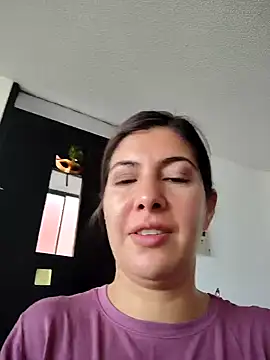 scarlett moore online show from December 17, 12:43 pm