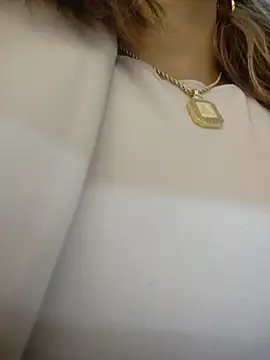 scarlett moore online show from April 18, 5:26 pm