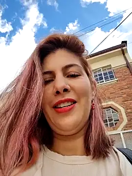 scarlett moore online show from January 7, 2:11 pm