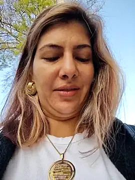 Snapshot of scarlett_moore chatting on March 4, 12:24 pm scarlett moore online show from March 4, 12:24 pm