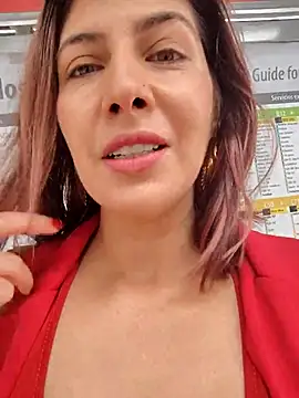 scarlett moore online show from November 28, 4:29 pm