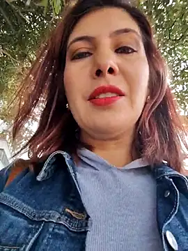 scarlett moore online show from November 27, 4:29 pm