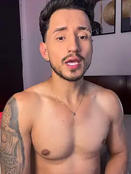 AxelKing1326 online show from March 8, 2:04 am