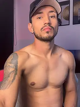 AxelKing1326 online show from March 2, 11:00 pm