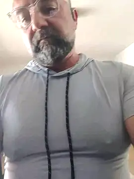 chainjulious online show from December 2, 7:11 pm