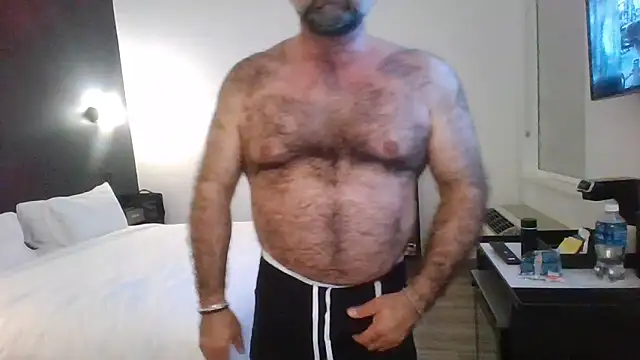 chainjulious online show from April 13, 11:20 pm