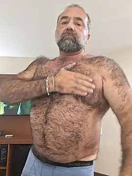 chainjulious online show from October 21, 9:25 pm