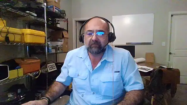 chainjulious online show from December 6, 6:44 pm