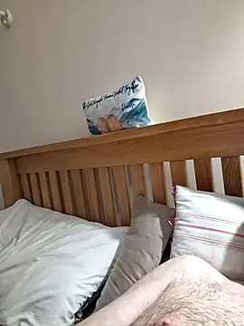 Snapshot of jonjoey123 chatting on February 21, 8:27 am jonjoey123 online show from February 21, 8:27 am