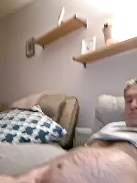 Snapshot of jonjoey123 chatting on February 28, 10:31 pm jonjoey123 online show from February 28, 10:31 pm