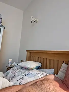 Snapshot of jonjoey123 chatting on September 24, 6:31 am jonjoey123 online show from September 24, 6:31 am