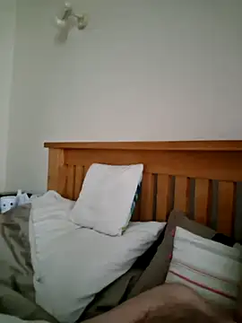 Snapshot of jonjoey123 chatting on February 22, 9:11 am jonjoey123 online show from February 22, 9:11 am