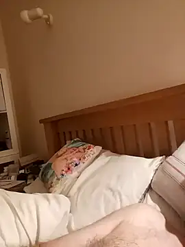 Snapshot of jonjoey123 chatting on December 12, 8:25 am jonjoey123 online show from December 12, 8:25 am