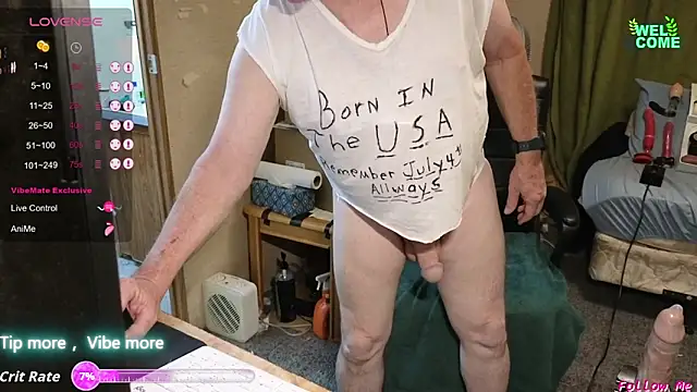 Snapshot of oldnew-63 chatting on October 4, 2:02 am oldnew-63 online show from October 4, 2:02 am