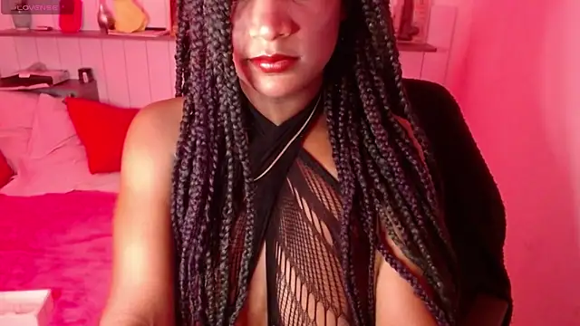 Snapshot of NikitaKiss chatting on November 5, 3:48 pm NikitaKiss online show from November 5, 3:48 pm