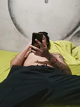 Snapshot of iirgastam3 chatting on December 4, 12:09 am iirgastam3 online show from December 4, 12:09 am