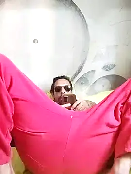 Snapshot of iirgastam3 chatting on December 18, 7:07 pm iirgastam3 online show from December 18, 7:07 pm