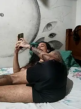 Snapshot of iirgastam3 chatting on December 22, 12:22 am iirgastam3 online show from December 22, 12:22 am