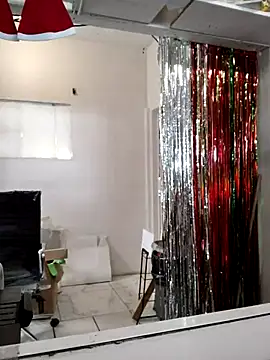 Snapshot of Mia_Novikov chatting on December 16, 6:34 pm Mia Novikov online show from December 16, 6:34 pm