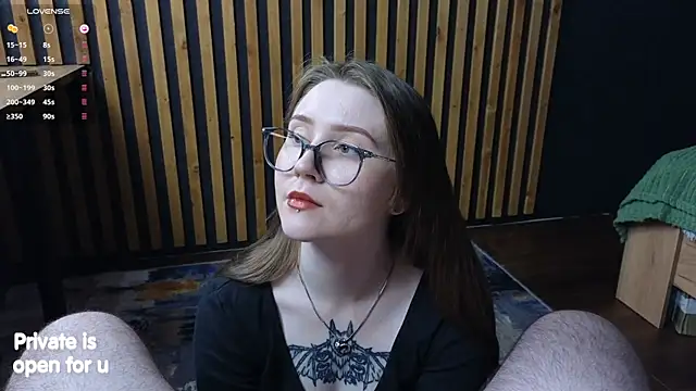 alicepugh online show from October 11, 6:53 pm