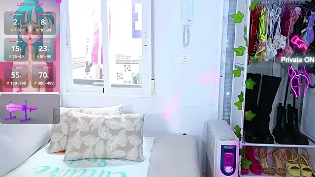 Tawny cox online show from February 21, 9:13 am