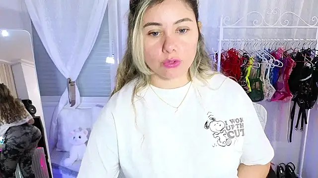 Tawny cox online show from February 6, 9:49 am