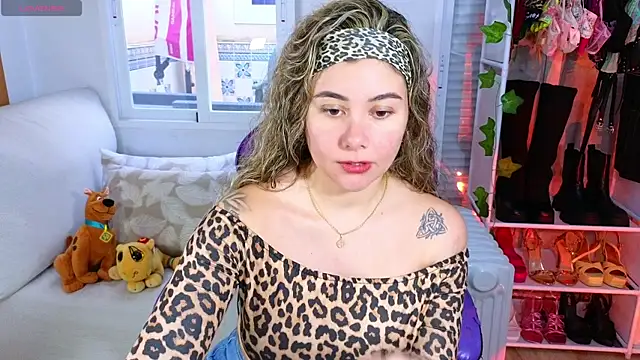 Tawny cox online show from February 27, 1:28 pm