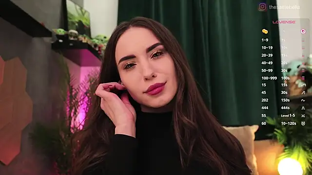 BabyYoda- online show from April 15, 7:29 pm