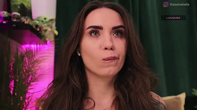 BabyYoda- online show from April 14, 7:19 pm