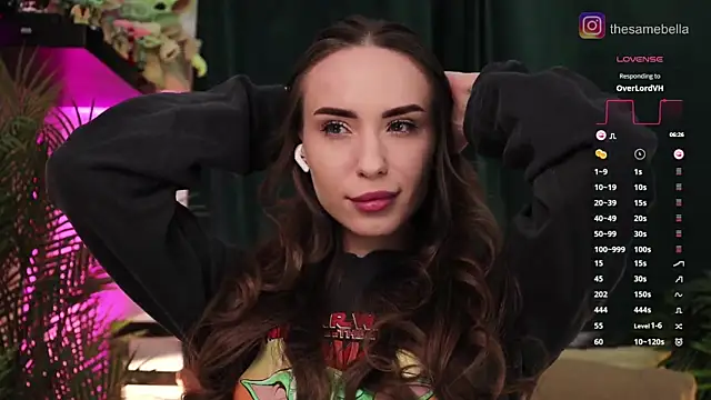 BabyYoda- online show from October 27, 5:03 pm