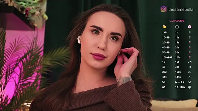 BabyYoda- online show from February 26, 8:42 pm