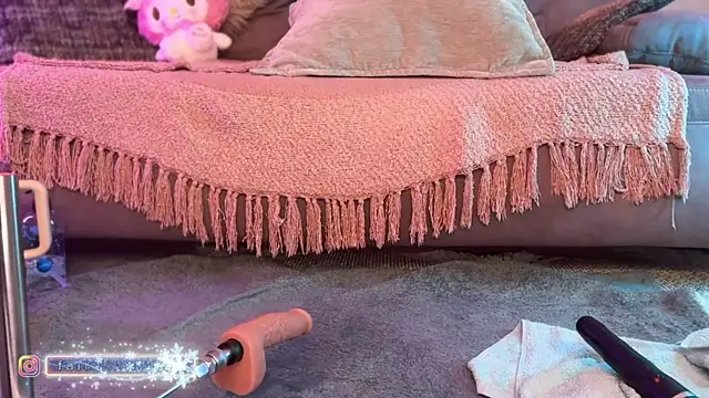 xxbabyxgiiirlxx online show from April 13, 6:12 pm