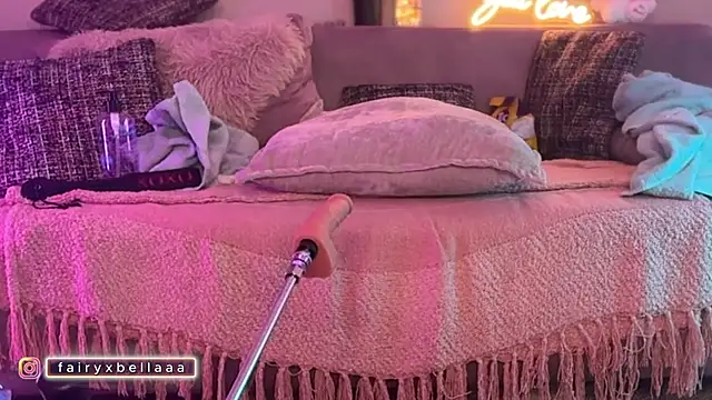 xxbabyxgiiirlxx online show from March 21, 9:30 pm