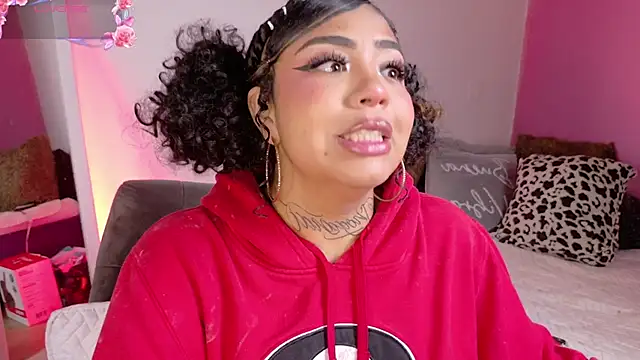 foxxy-lov3 online show from February 19, 2:25 pm