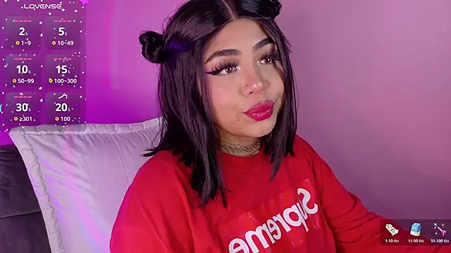 foxxy-lov3 online show from April 15, 2:21 pm