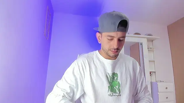 Ethan mullers online show from January 24, 9:15 pm