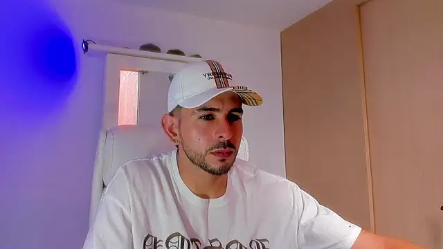 Ethan mullers online show from February 3, 7:10 pm