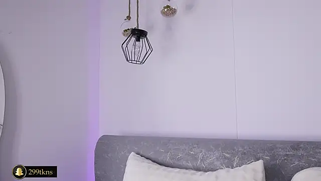 katie cruz online show from September 20, 11:15 am