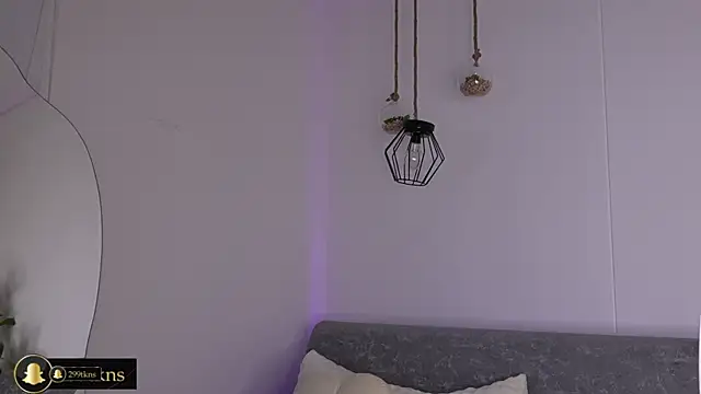 katie cruz online show from September 22, 11:05 am