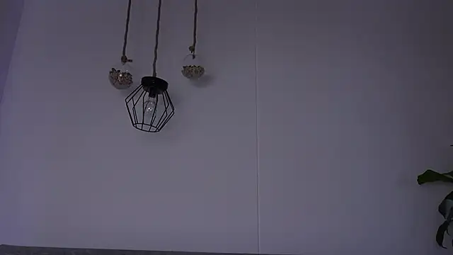 katie cruz online show from February 4, 10:21 am