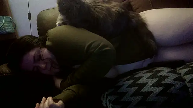 creativescholar1992 online show from March 18, 1:12 pm